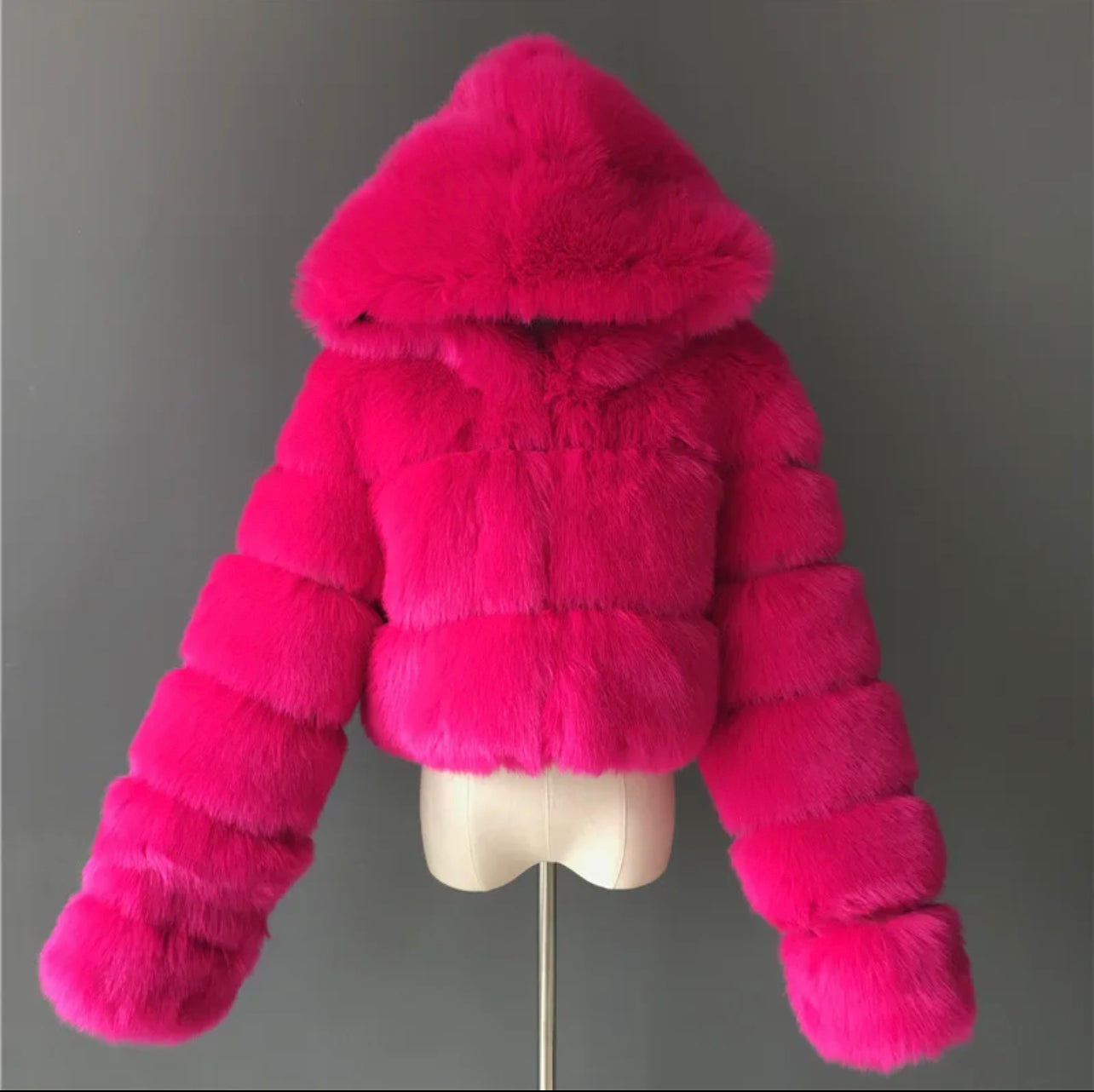 Short faux fur hoodie