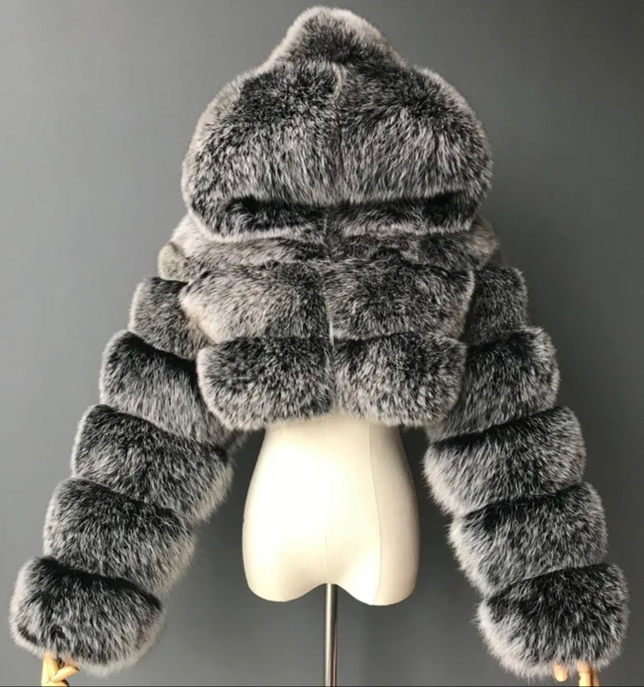 Short faux fur hoodie